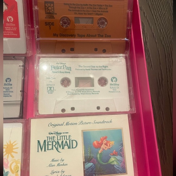 Vintage Clik Case with Disney cassettes - Picture 5 of 5